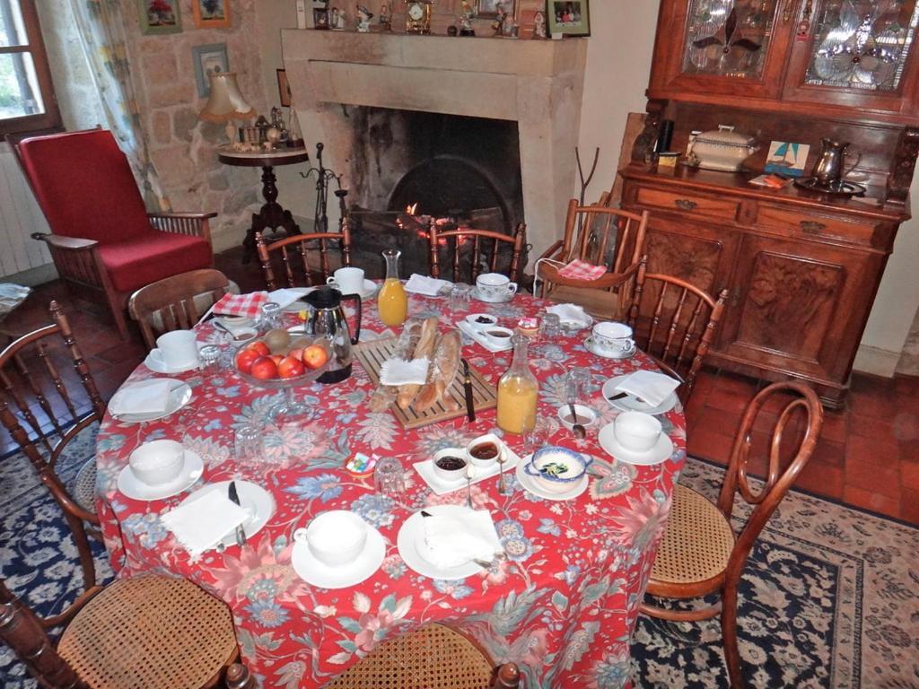 Chez Mamie Et Papi Bed and Breakfast Puynormand Εξωτερικό φωτογραφία
